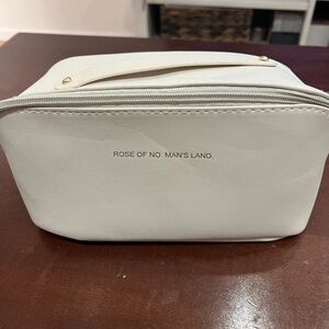 ROSE OF NO MAN'S LAND White Cosmetic Bag